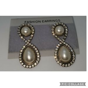 Vintage 90's Pearl & Rhinestone Earrings
